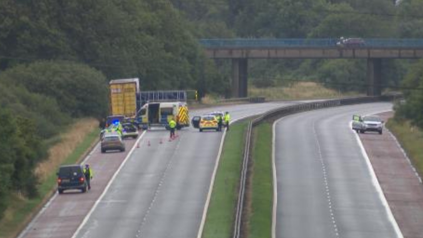 Pedestrian Dies On M1 After Lorry Collision | UTV | ITV News