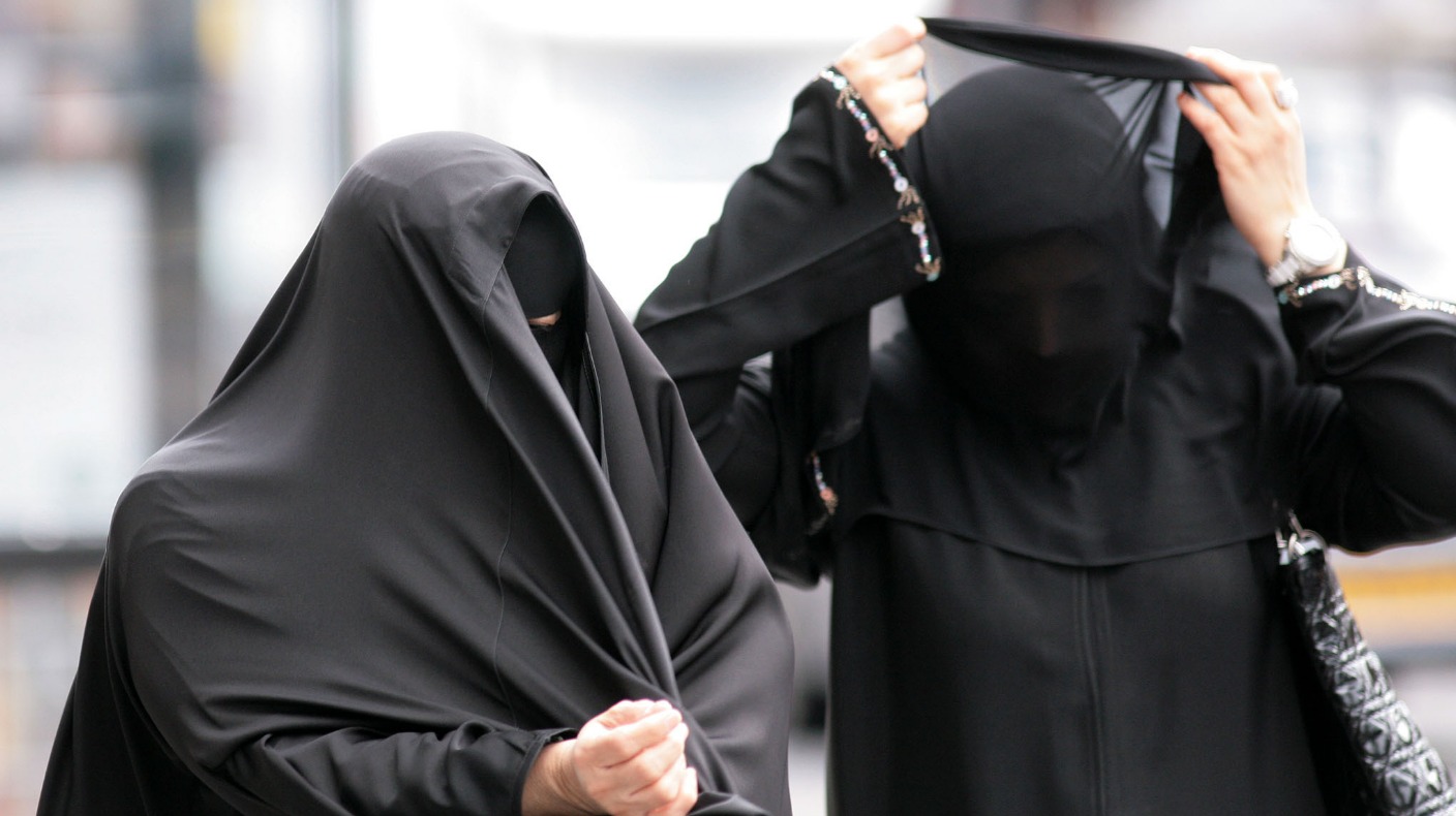 Do You Know The Difference Between A Hijab Niqab Or Burka Itv News