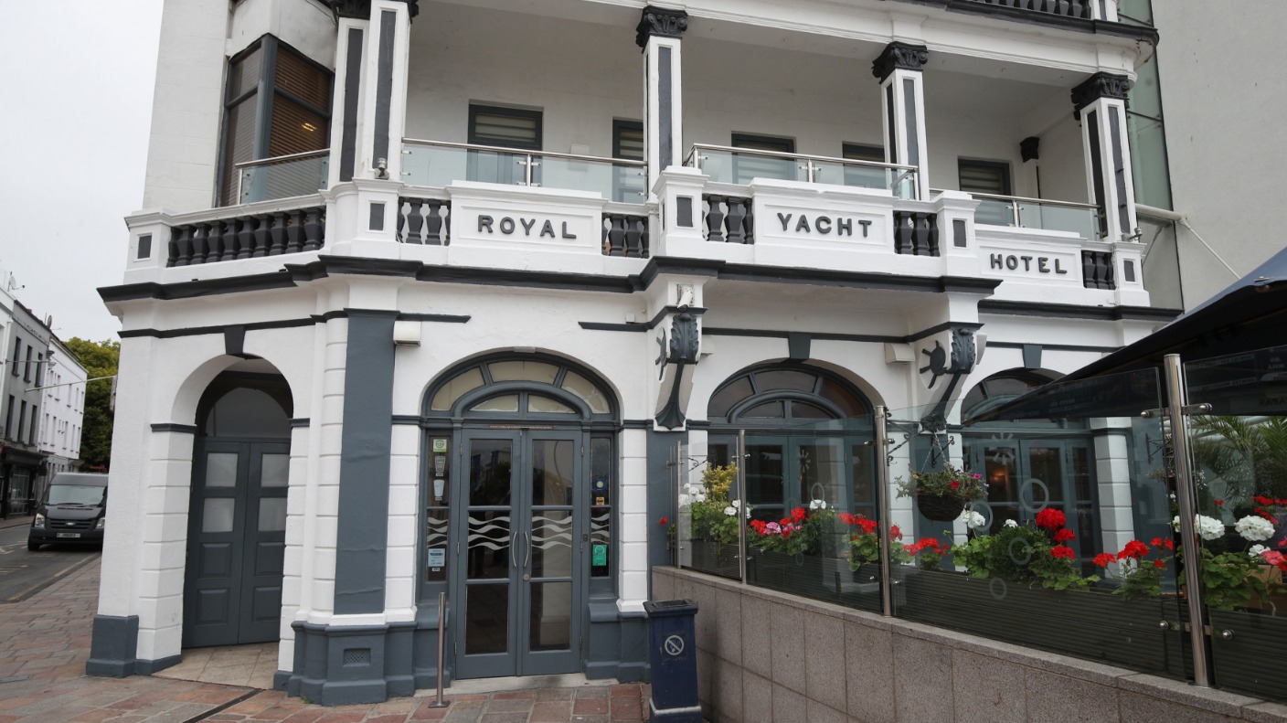 The royal yacht hotel hot sale jersey