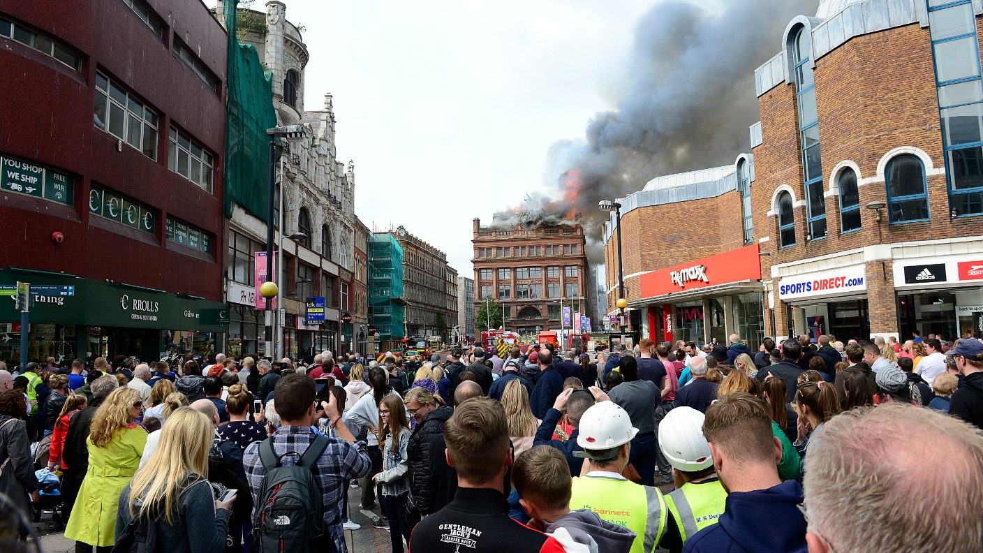 Major fire breaks out at Primark in Belfast city centre | UTV | ITV News