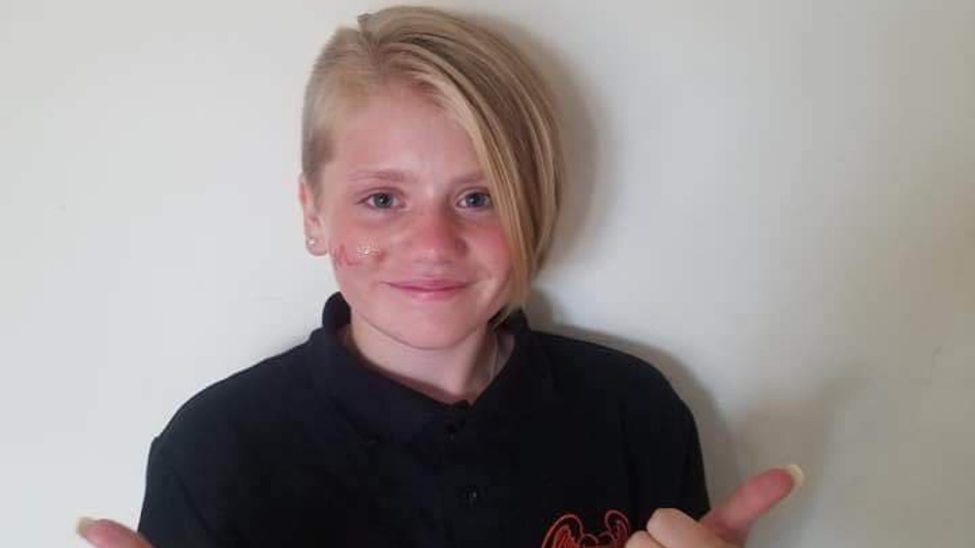 Sister Of Tragic Devon Girl Told Off Over Charity Haircut Itv News West Country