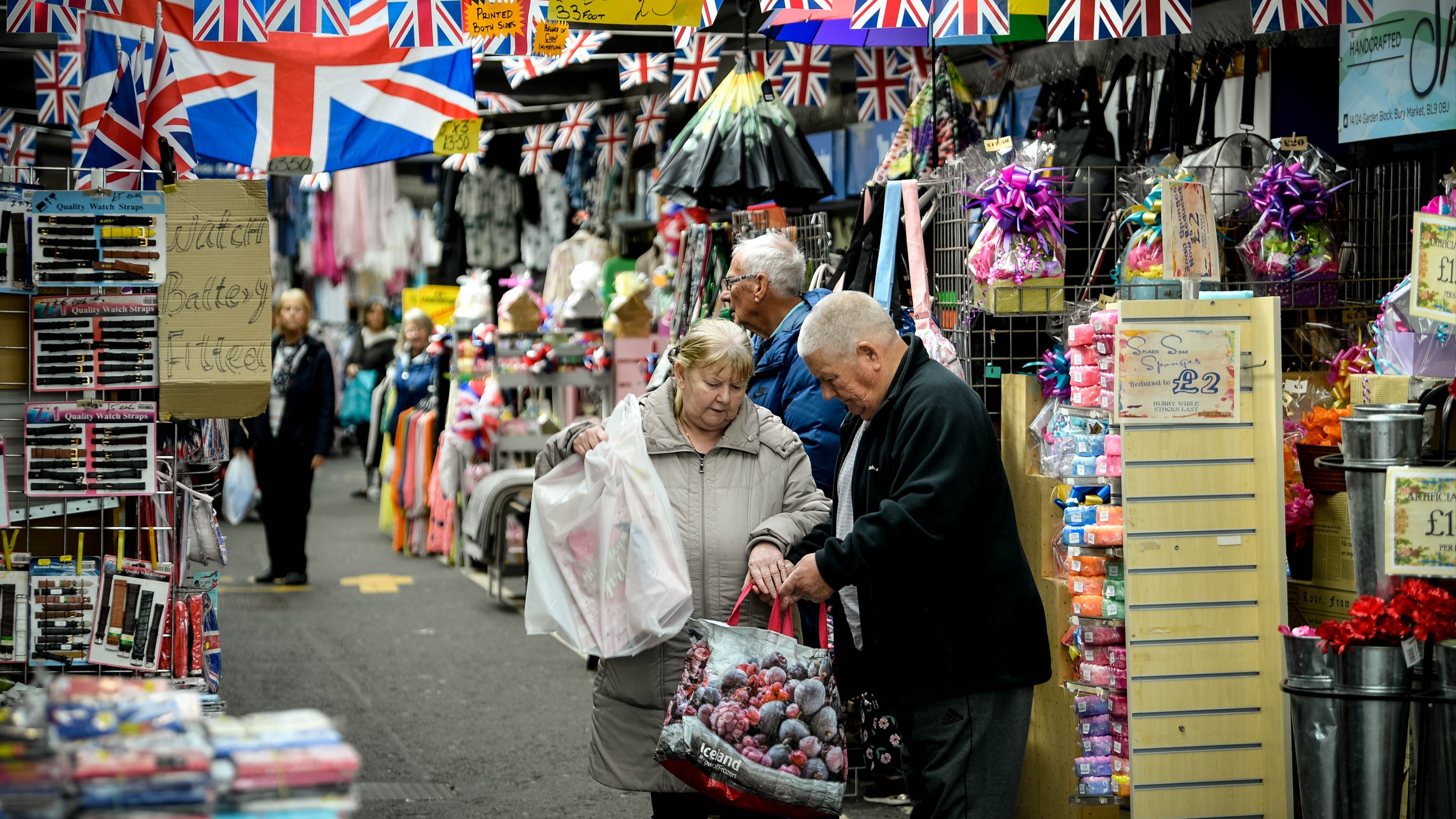 Bury market traders have lost their world as stalls remain