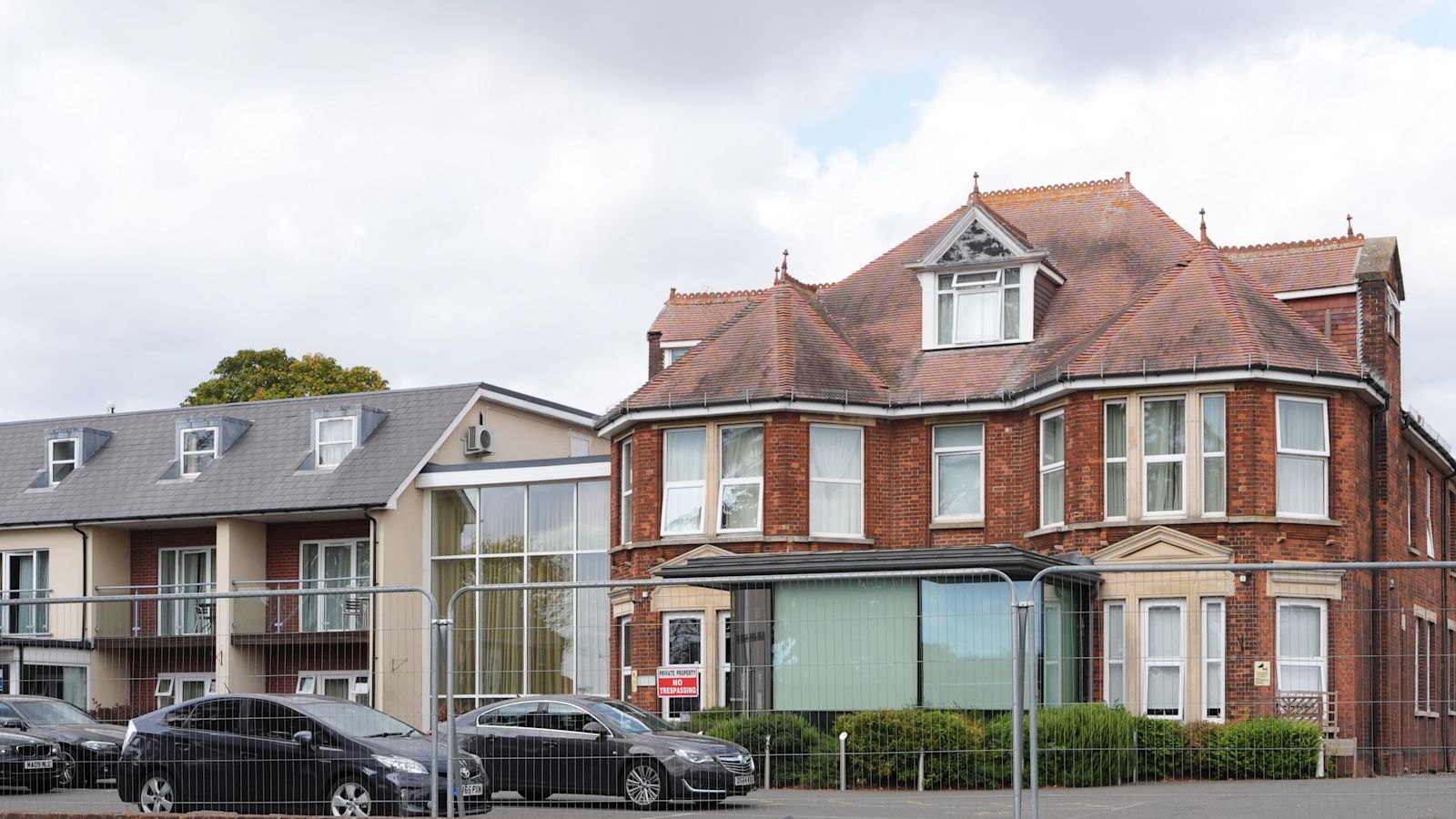 Photo: ITVX Support worker fighting for life after stabbing at Surrey asylum hotel