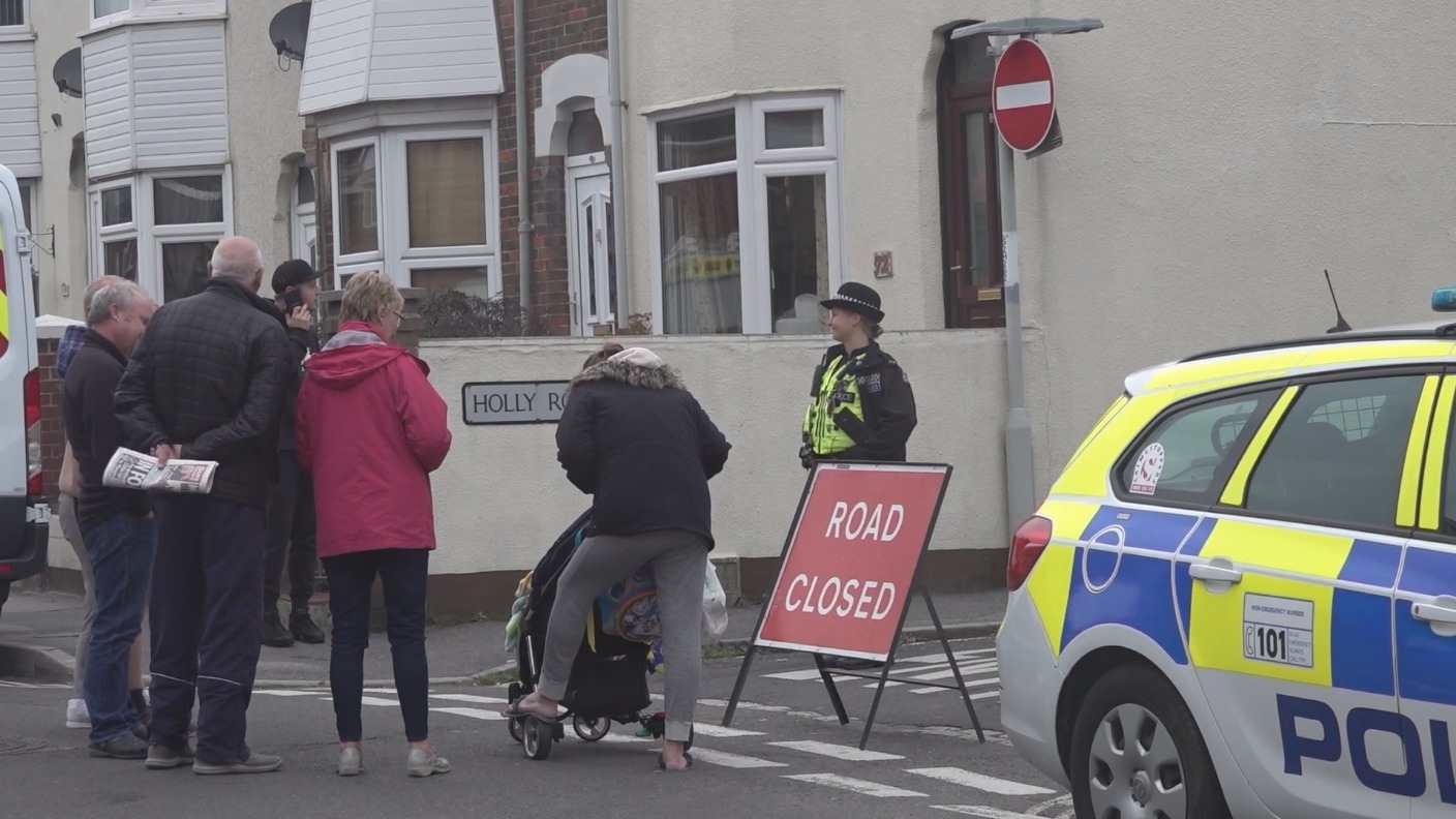 Community pulls together after fire evacuation in Weymouth | ITV News ...