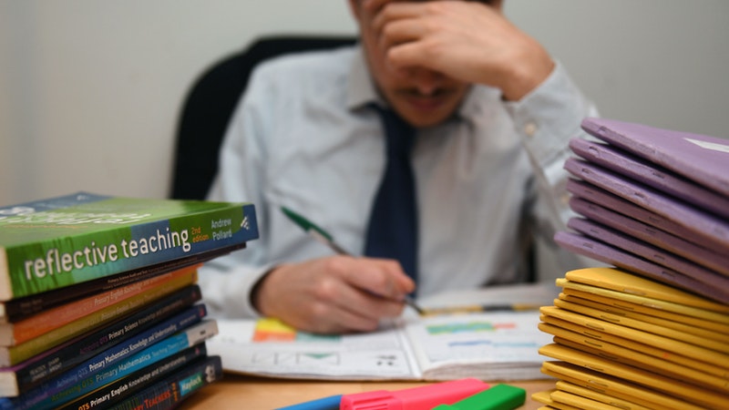 teachers-work-almost-a-full-day-more-in-hours-per-week-than-public