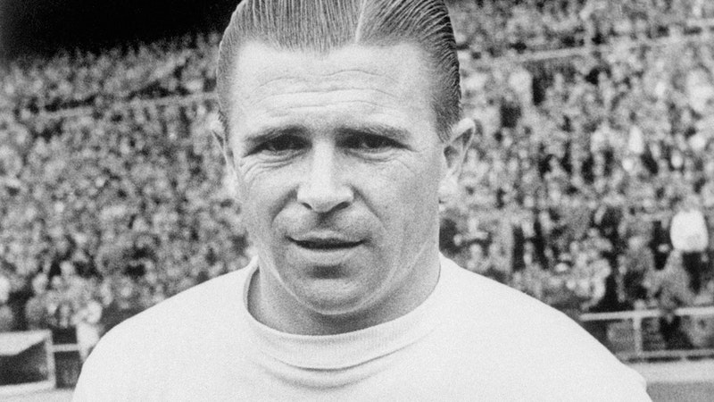 Rail station plaque to mark Puskas charity game | ITV News