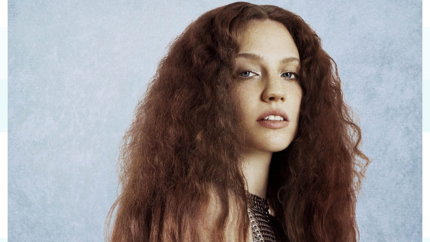 Record-setting female solo artist Jess Glynne to perform in North ...