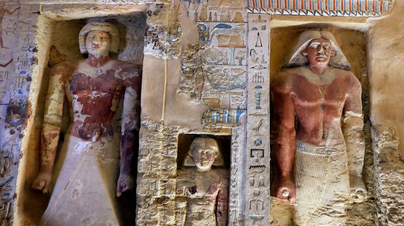 Exceptionally Well Preserved 4400 Year Old Priests Tomb Uncovered In Egypt Itv News