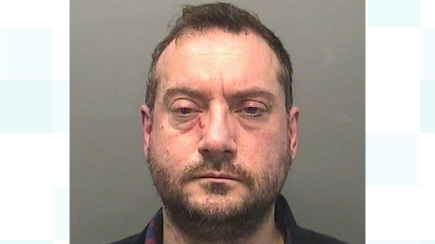 Former Swansea councillor Rene Kinzett jailed for online child sex ...