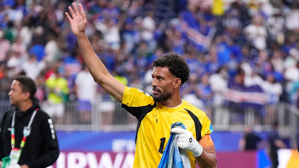 Cape Verde becomes smallest country to advance to World Cup knockout rounds