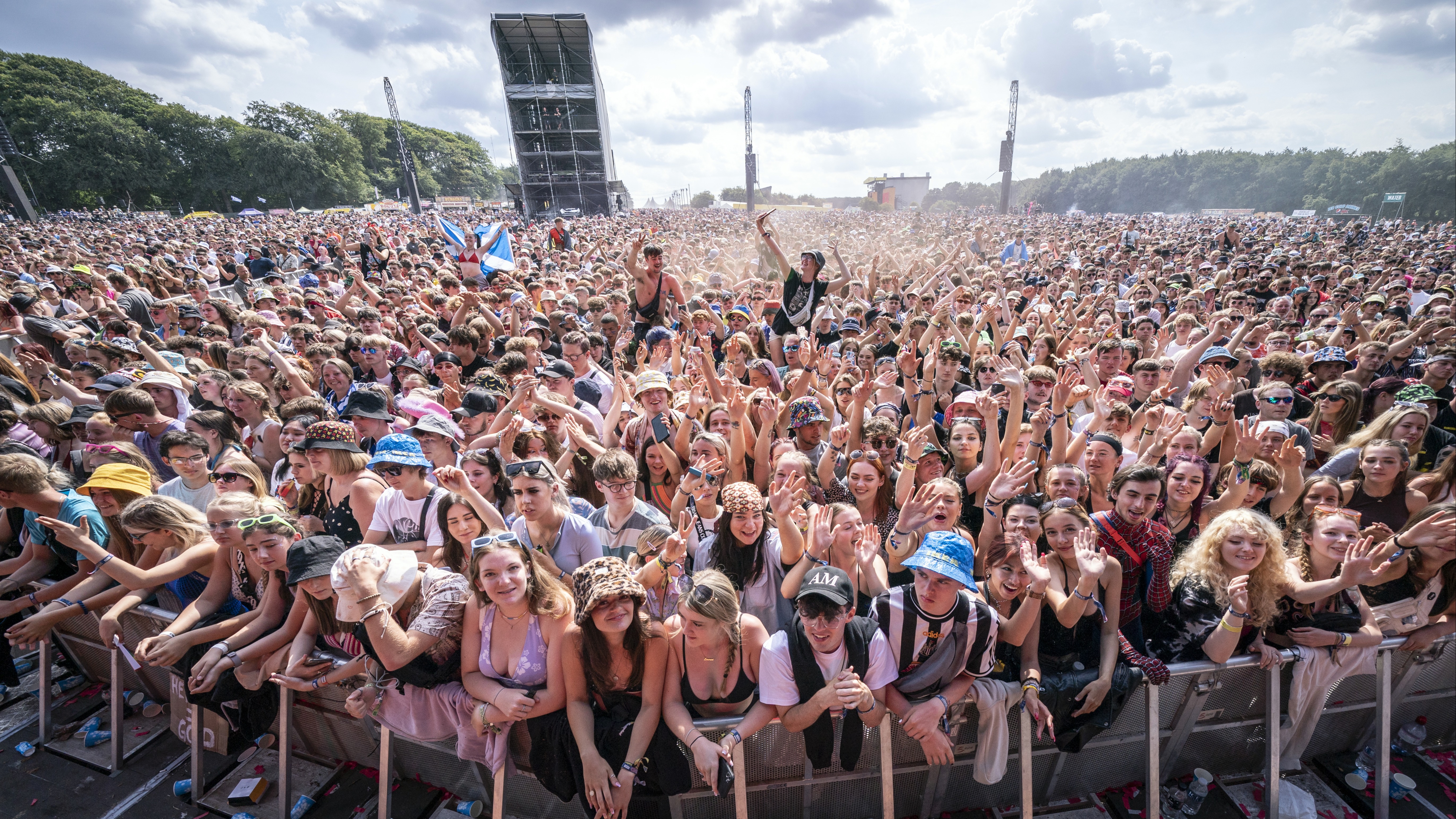 Leeds Festival 2023 Monday clean up in pictures as huge operation