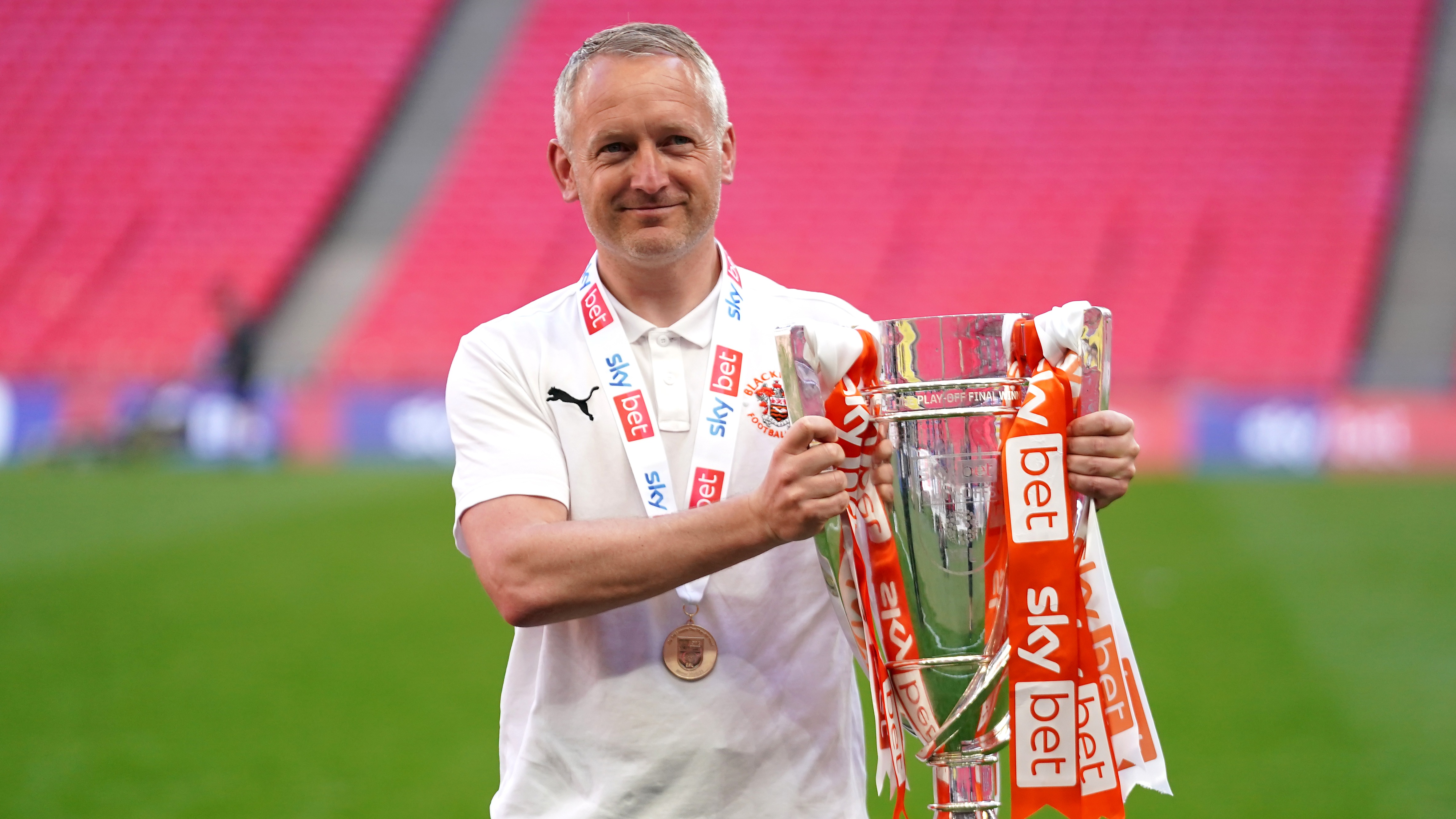 Blackpool FC Tie 希少 Blackpool FC return to Championship