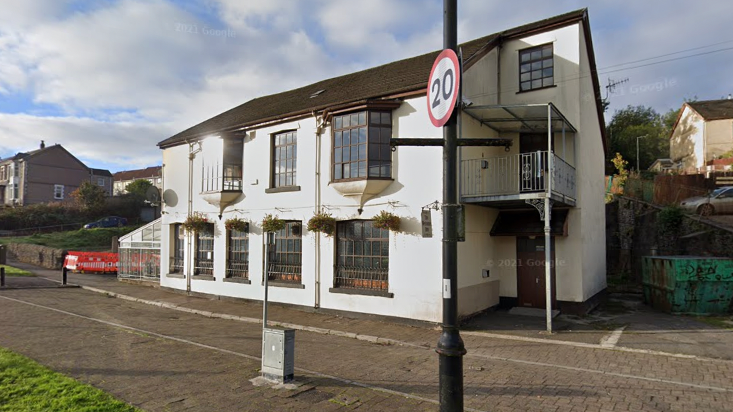 People urged to get tested for tuberculosis after patient identified in Tonypandy pub