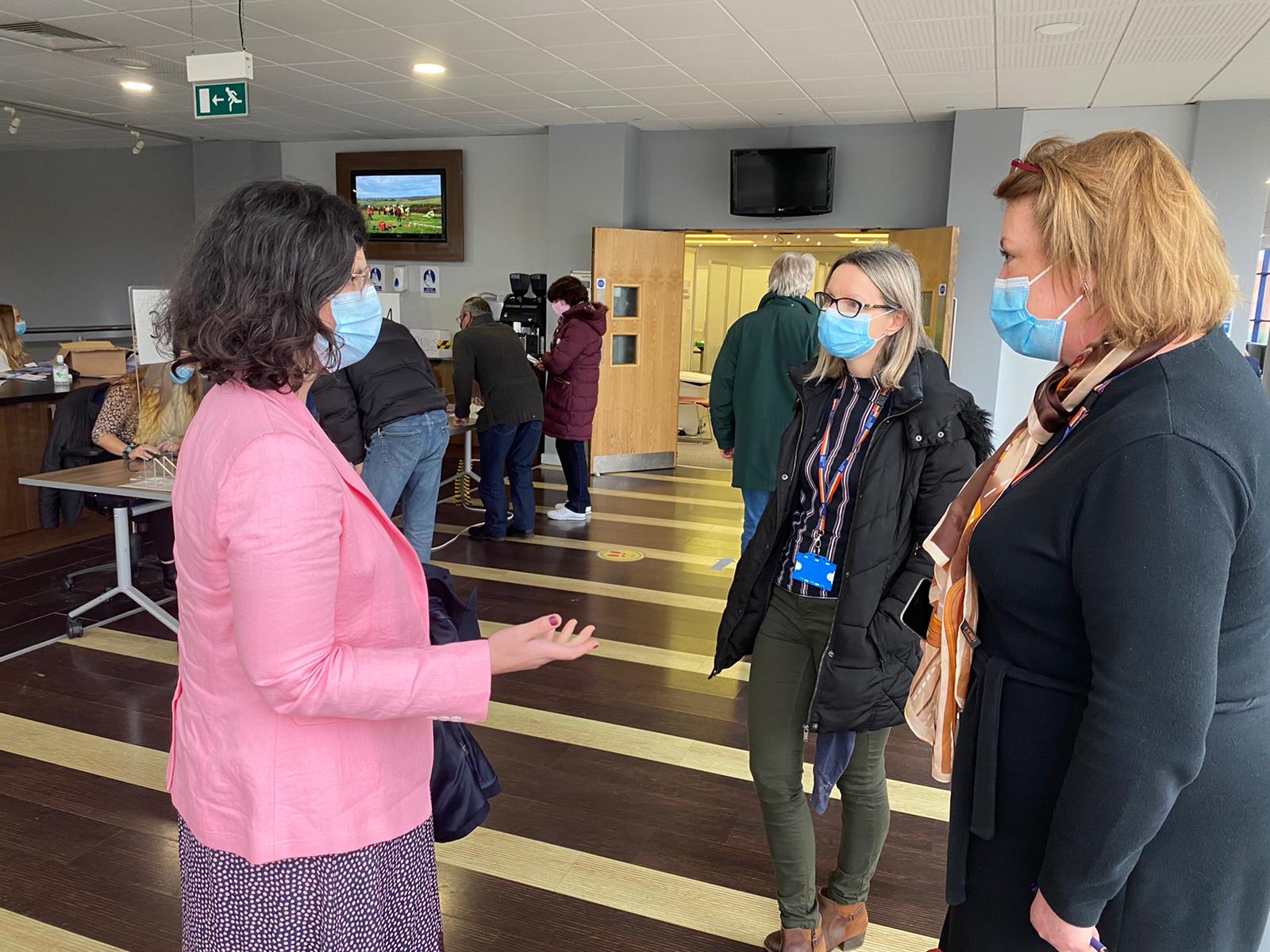 MP visits mass vaccination centre in Oxford ITV News Meridian