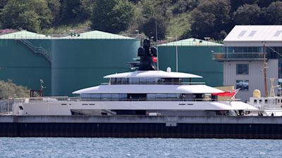 SUPERYACHT IN PENDENNIS HARBOUR