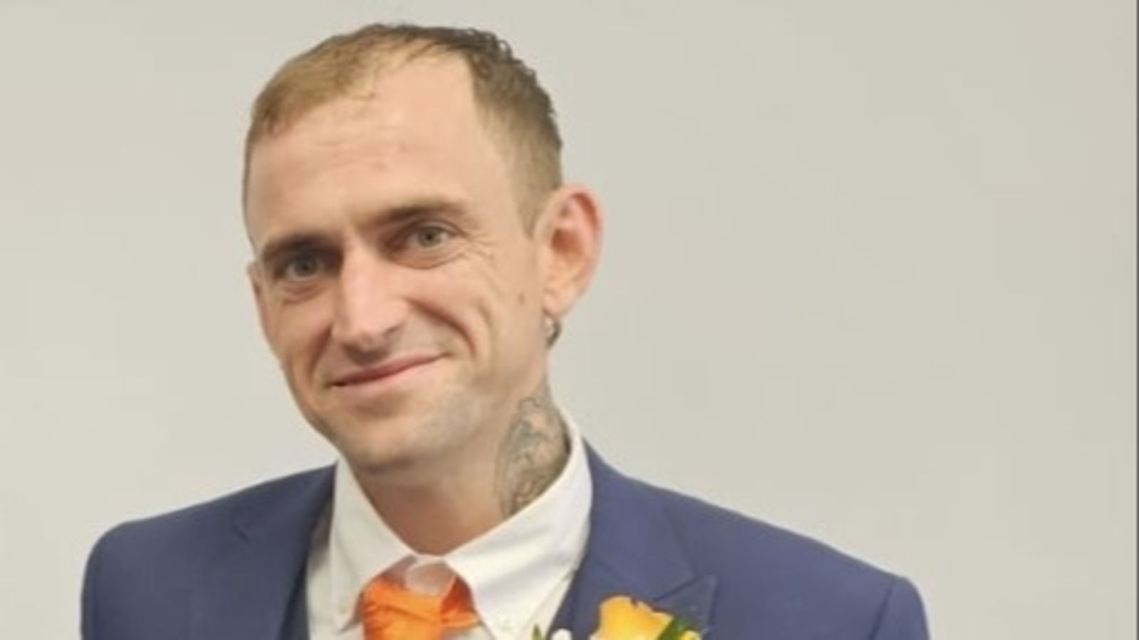 Tributes to 'much-loved husband and dad' killed when Mercedes crashed ...