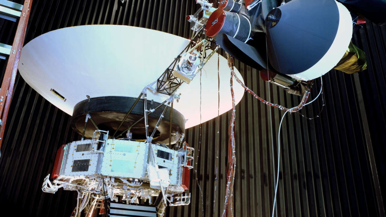 NASA loses contact with interstellar probe after sending wrong command