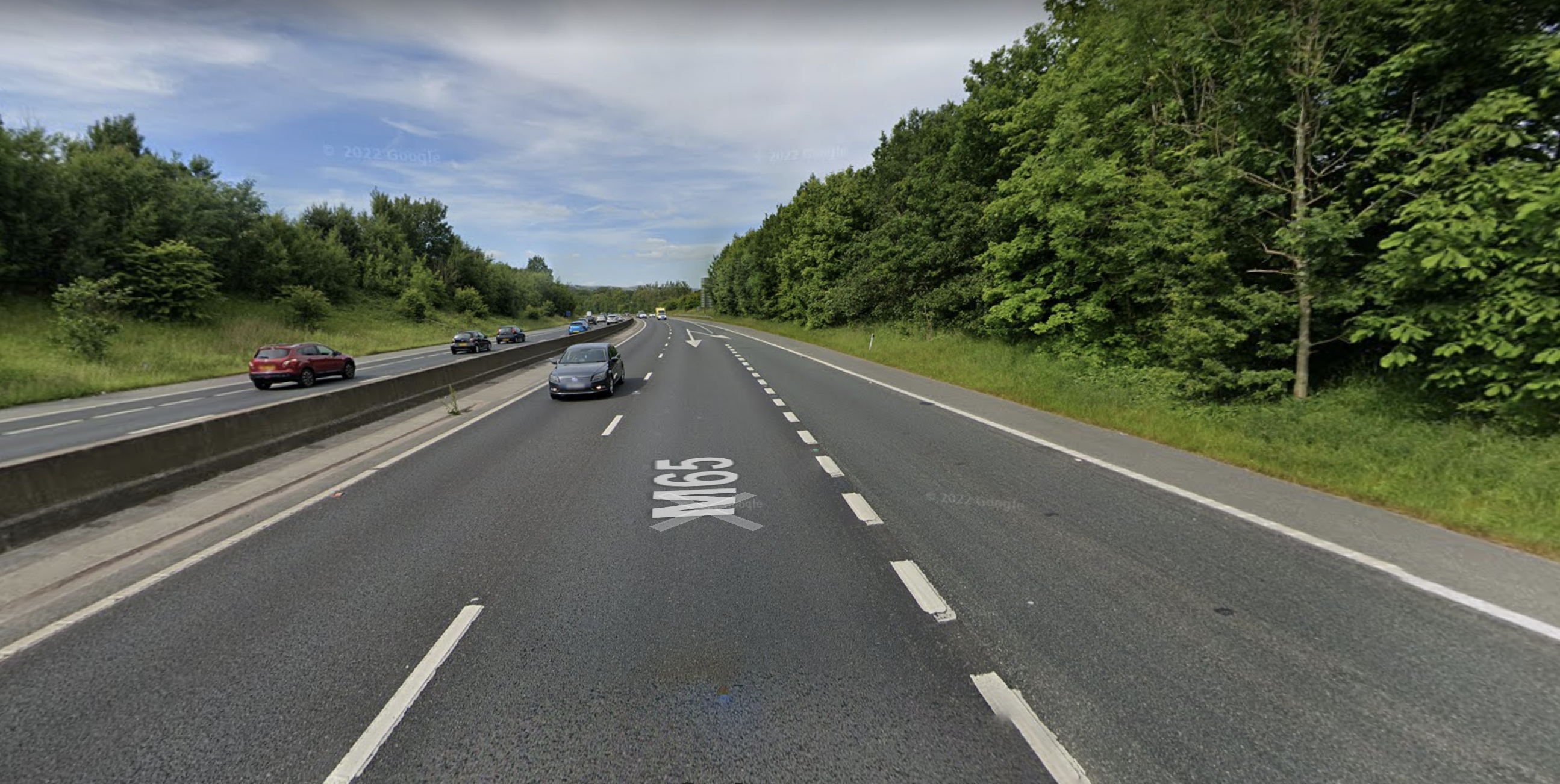 Huge stretch of M65 motorway closed in Lancashire after police