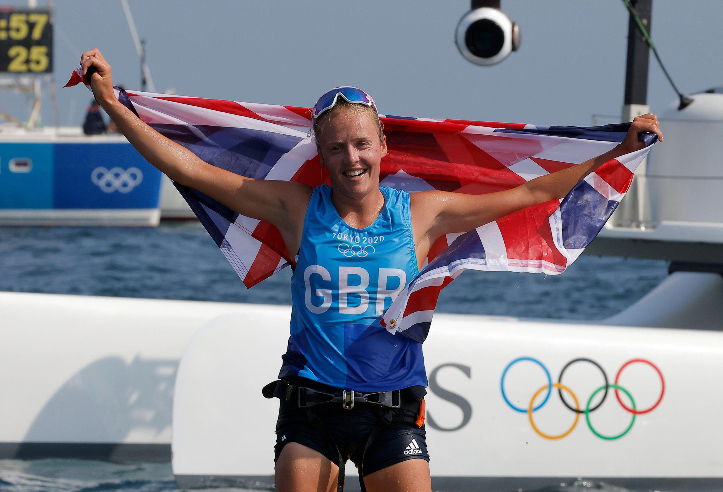 Windsurfer Emma Wilson from Christchurch wins bronze in Tokyo | ITV ...