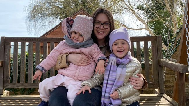 Toni Babchenko and her two children, Dasha and Kristina, have moved in with a family in Northampton.
Credit: ITV News Anglia