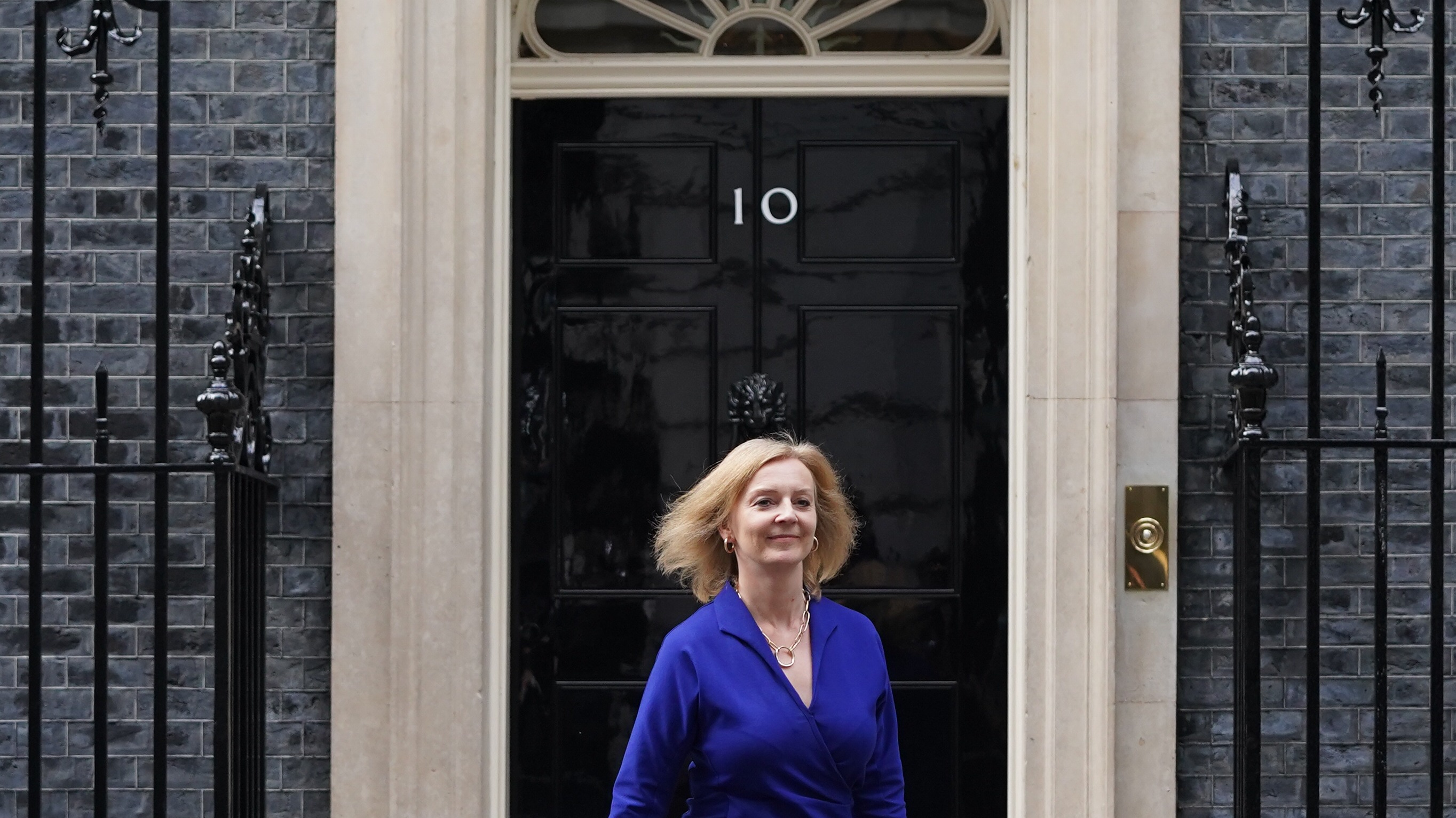 Tory Colleagues Say Formidably Ambitious Liz Truss Had Sights Set On Downing Street From Day 8303