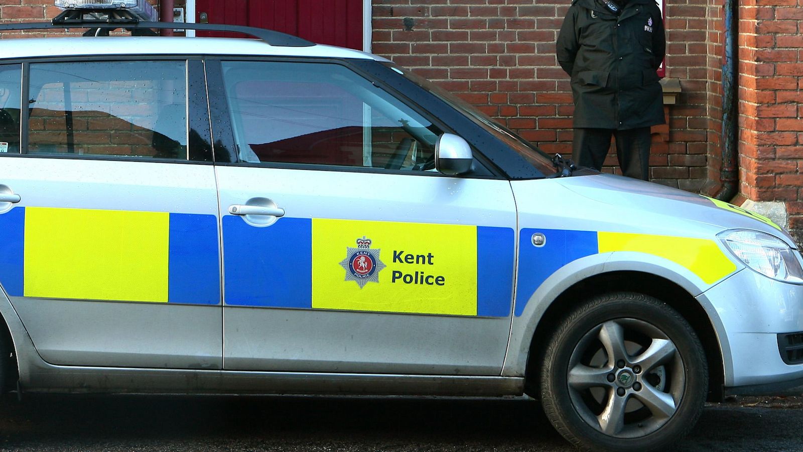 Man Arrested After Passenger In His 30s Dies In Car Crash In East man-arrested-after-passenger-in-his-30s-dies-in-car-crash-in-east