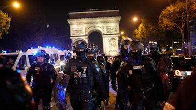 France riots: 45,000 police deployed as Paris mayor's house 'rammed' by ...