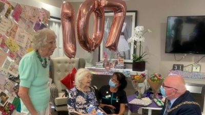 Margery celebrates her 107th birthday 060922