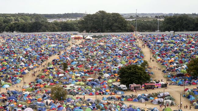 Crowds begin gathering for Leeds Festival 2023 which will see