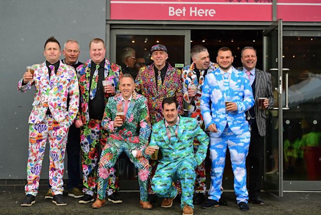 Fancy dress shop aintree cheap