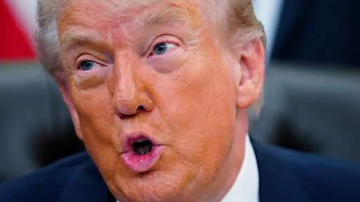 Trump pauses operation to open Strait of Hormuz and pushes for Iran deal