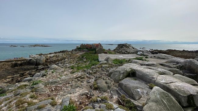 Maitre Île, Les Minquiers