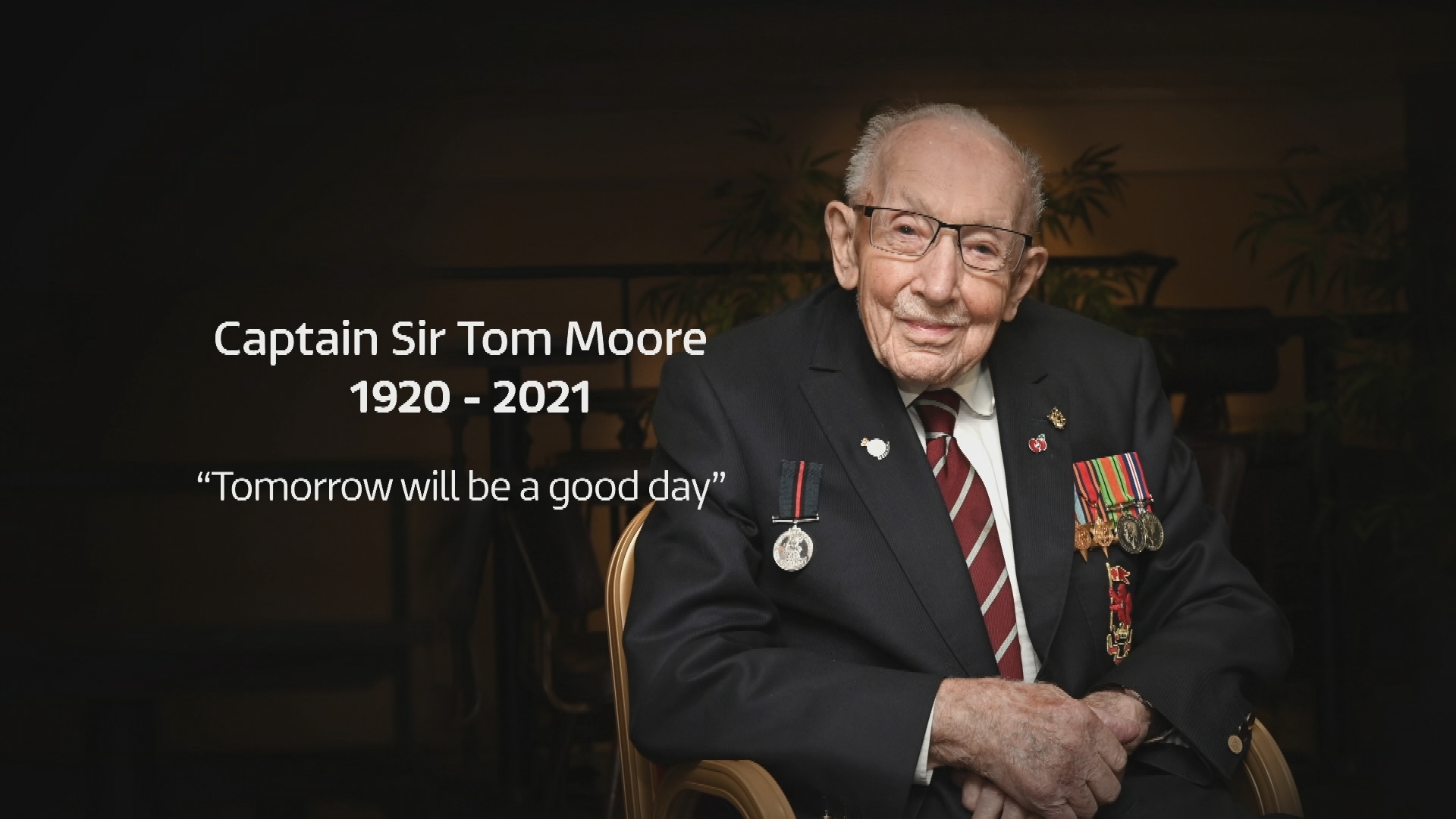 Captain Sir Tom Moore hailed as a 'shining light' as tributes flood in for  World War Two veteran | ITV News