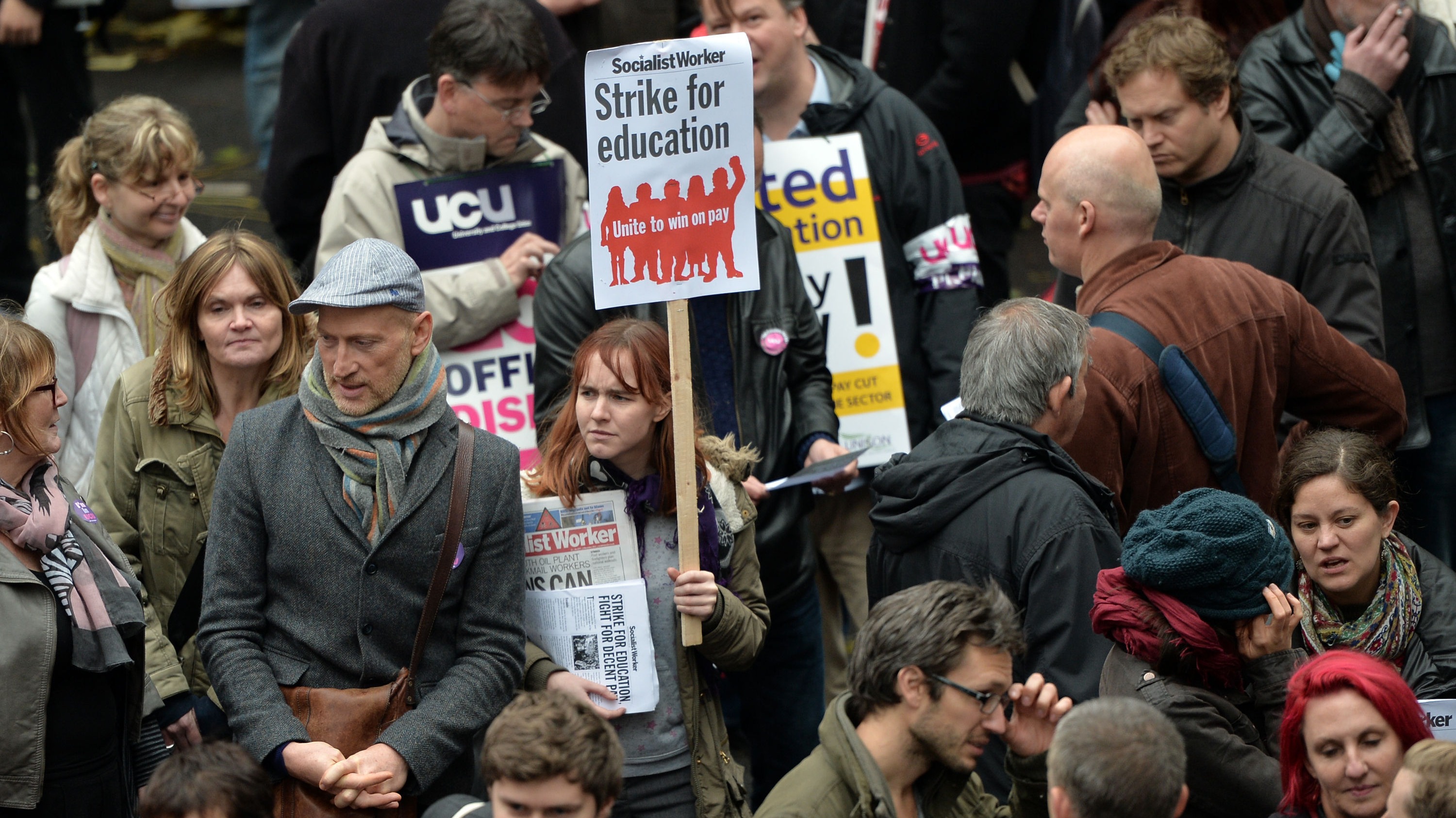 college-lecturers-launch-unprecedented-strike-action-following-pay