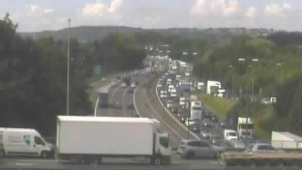 M5 traffic Motorway reopens after serious crash sparked closure near Avonmouth and Cribbs