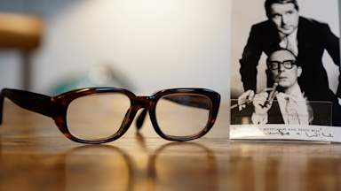 Eric Morecambe's glasses sold for £20,000 at auction