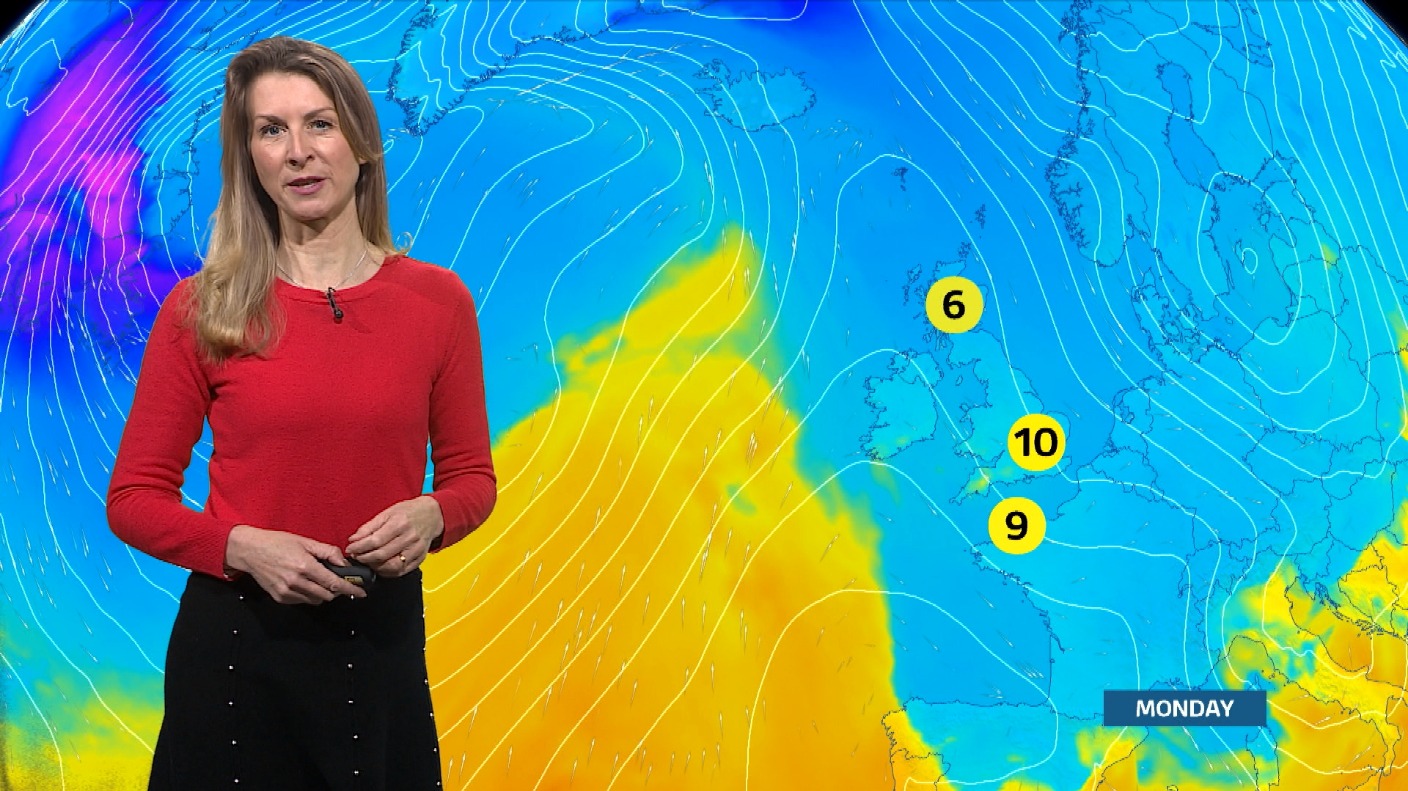 Dry and sunny, but cold nights. Sophia has the latest updates for the