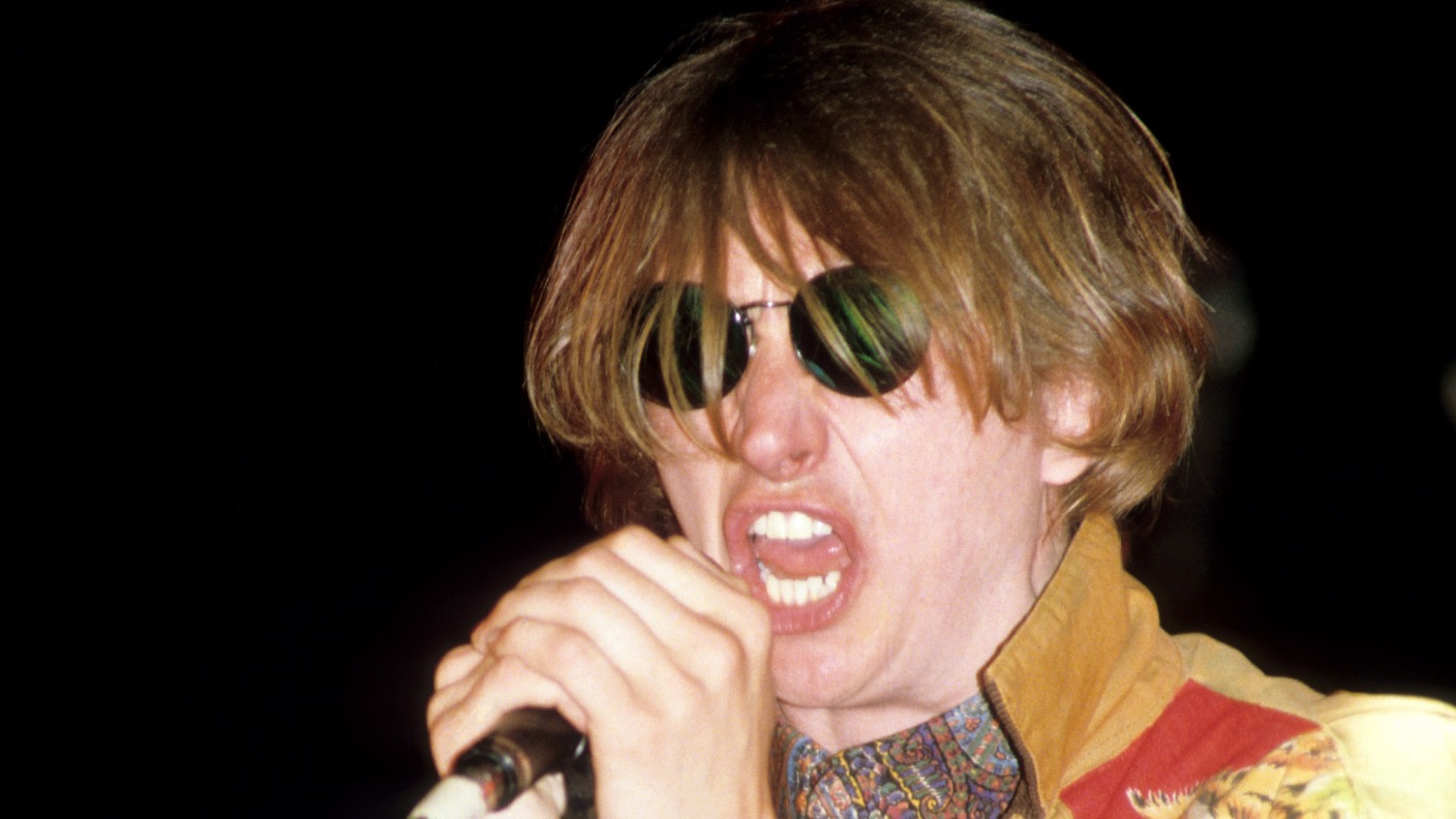 Tributes paid to Talk Talk frontman Mark Hollis | ITV News