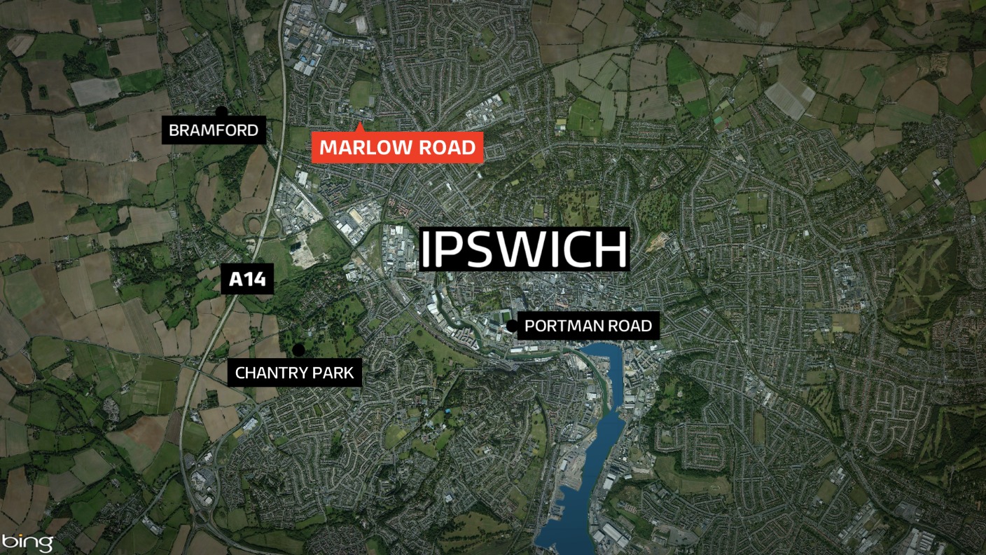 Five arrests after boy, 17, stabbed in Ipswich alleyway | ITV News Anglia