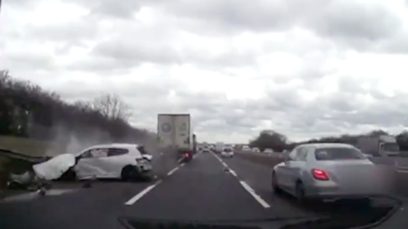 Lorry driver banned from driving for a year after M1 crash | ITV News ...