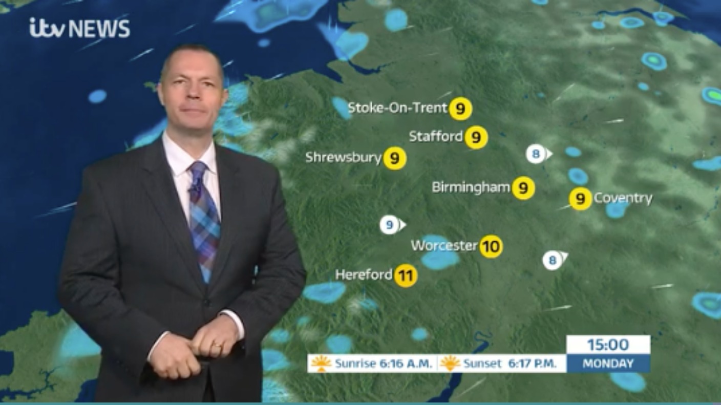 West Midlands Weather: Sunny start with showers later | ITV News Central