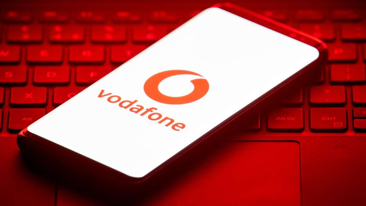 How Vodafone, EE, Three and O2 customers could claim £1,823 in compensation