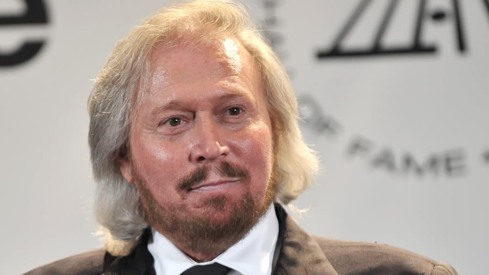 Bee Gees Barry Gibb set for lifetime achievement award | ITV News