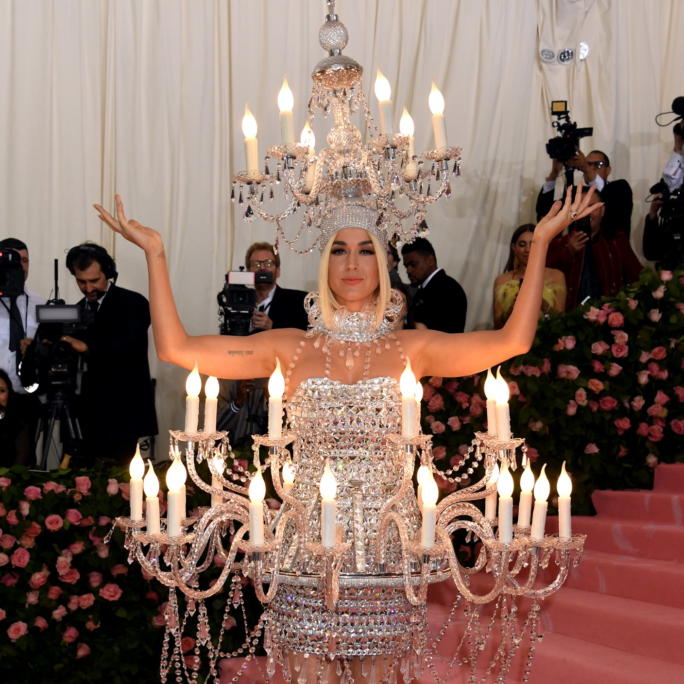 Lady Gaga and Kim Kardashian among the stars revealing their 'campest'  looks at beautiful and bizarre Met Gala 2019 | ITV News