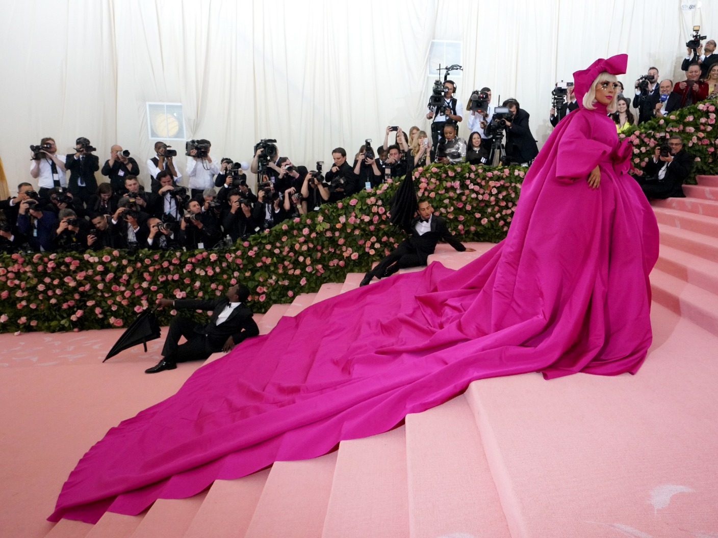 Lady Gaga and Kim Kardashian among the stars revealing their 'campest'  looks at beautiful and bizarre Met Gala 2019 | ITV News