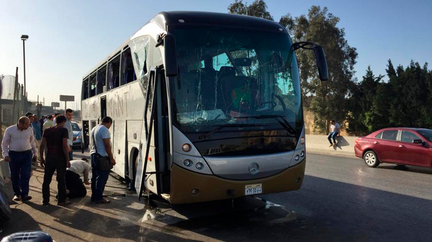 Tourists Injured In Bus Blast Near Egypt’s Giza Pyramids | ITV News