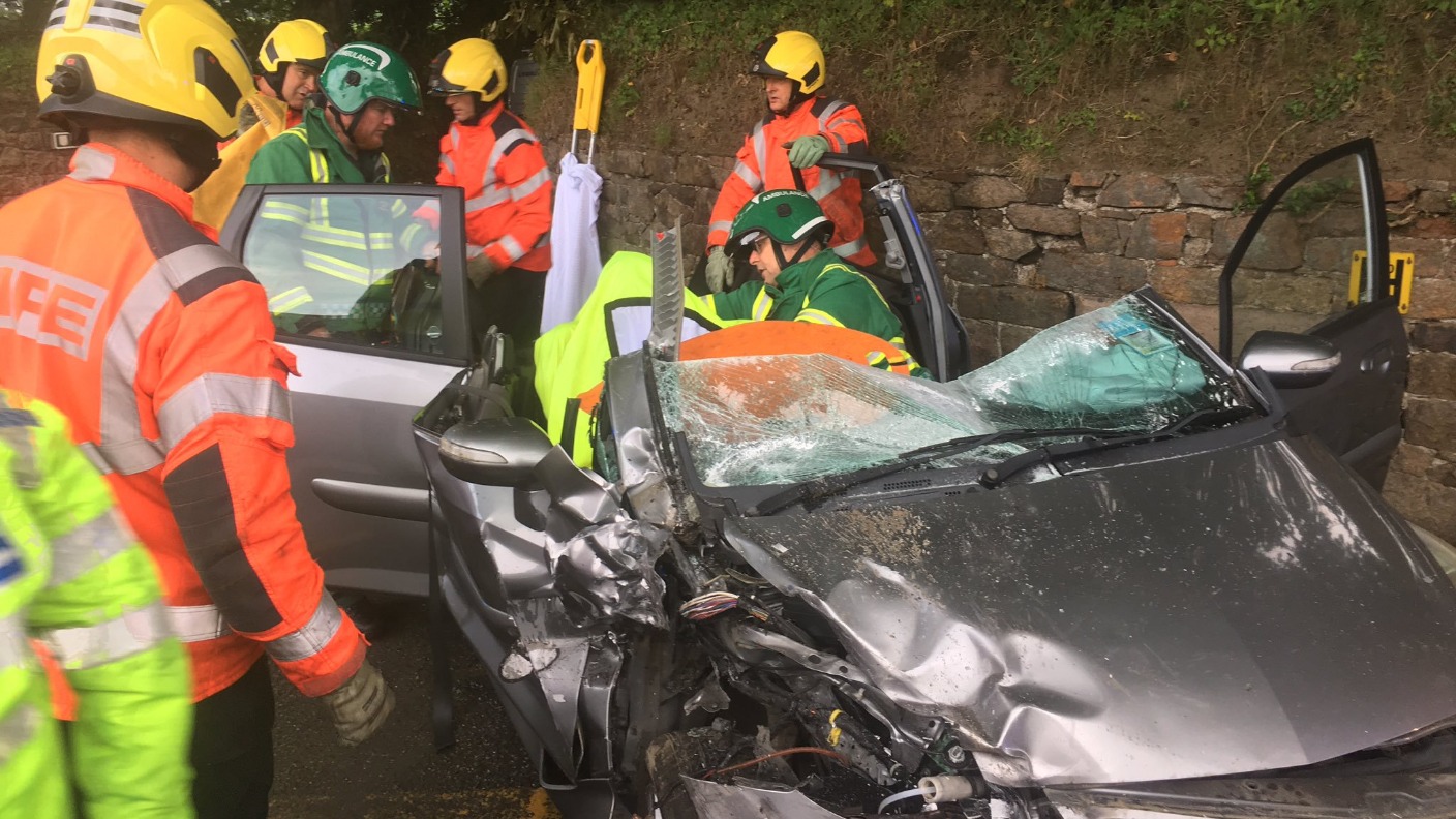 Woman cut out of car after crash in St Peter, Jersey | ITV News Channel