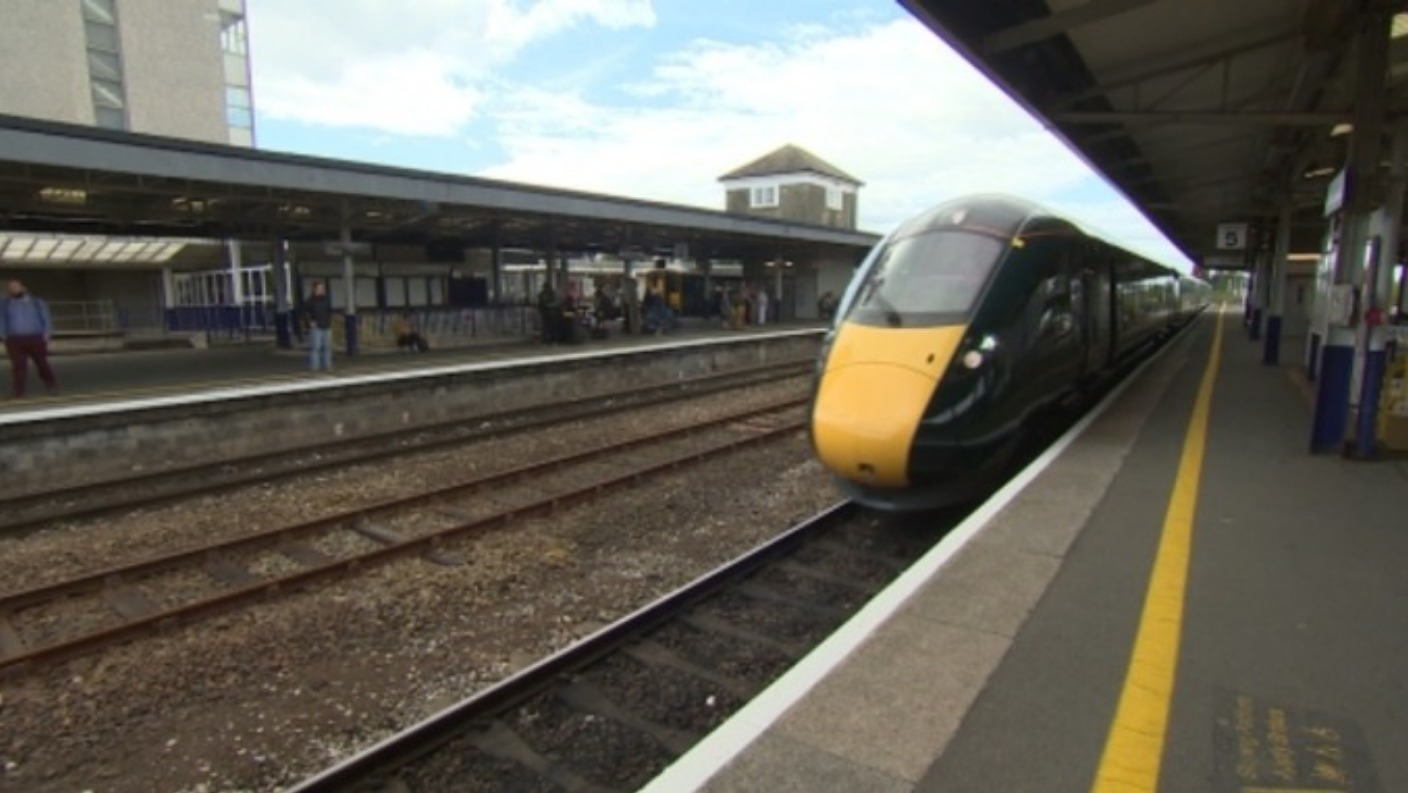 West Country heatwave: How trains could be affected | ITV News West Country