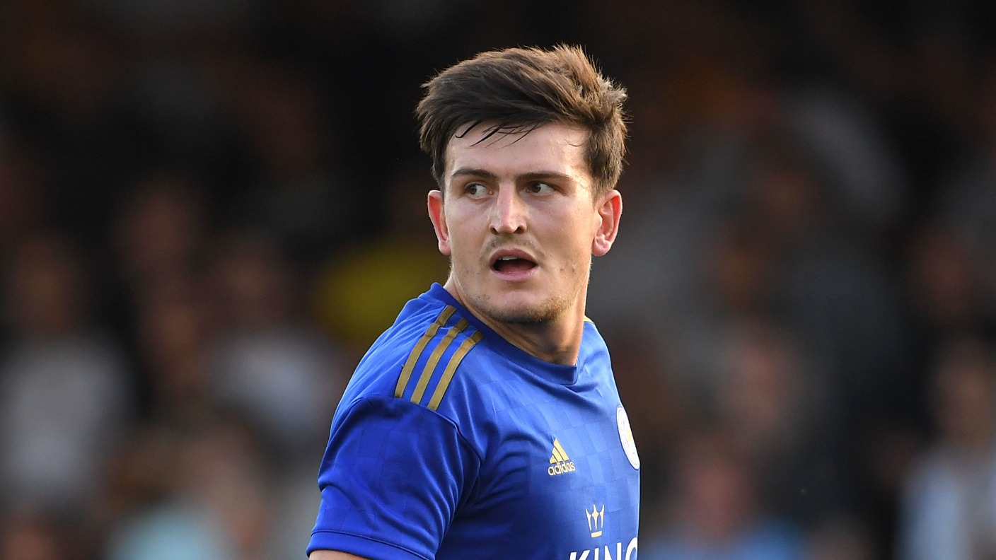 Manchester United complete the signing of Harry Maguire for a world ...