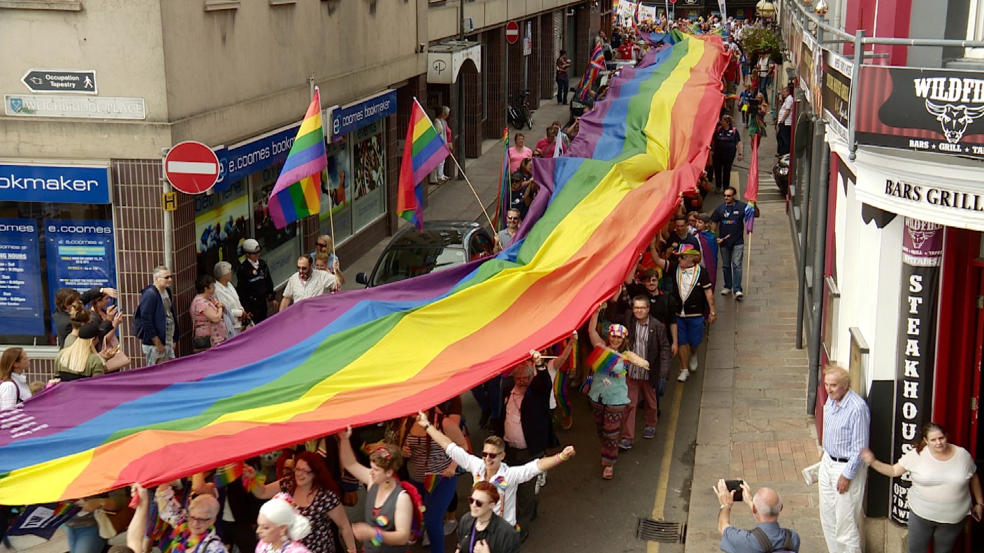 היכרויות עם הומואים לימריק